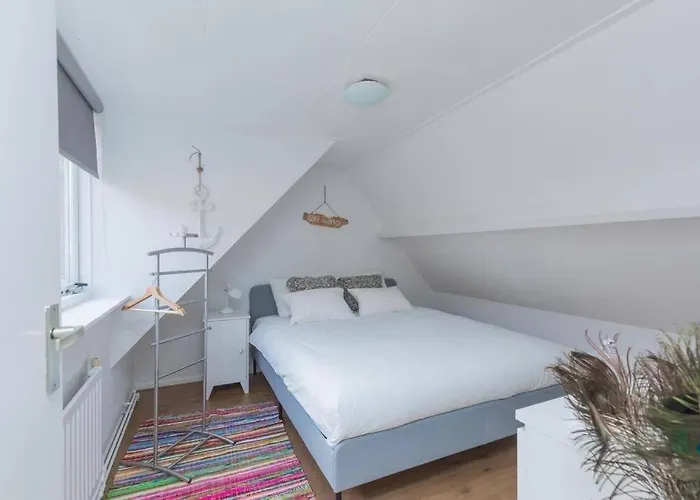 Have A Stay! - Salty Beachhouse Apartment