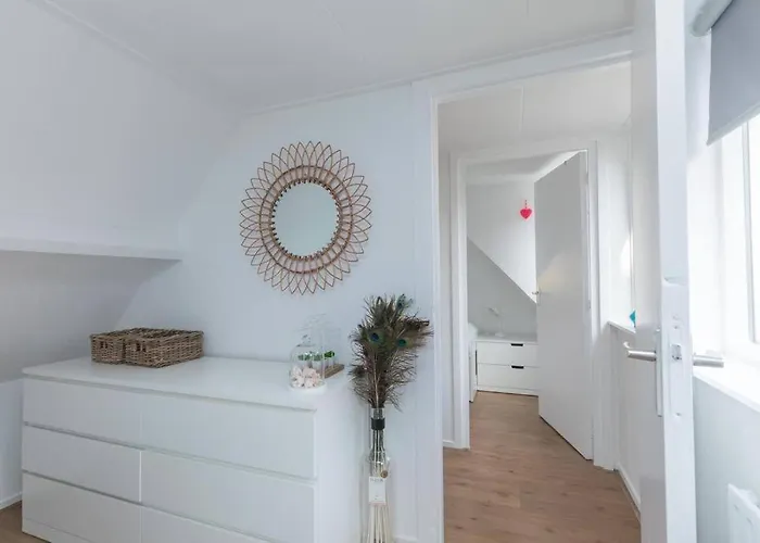 Have A Stay! - Salty Beachhouse Apartment